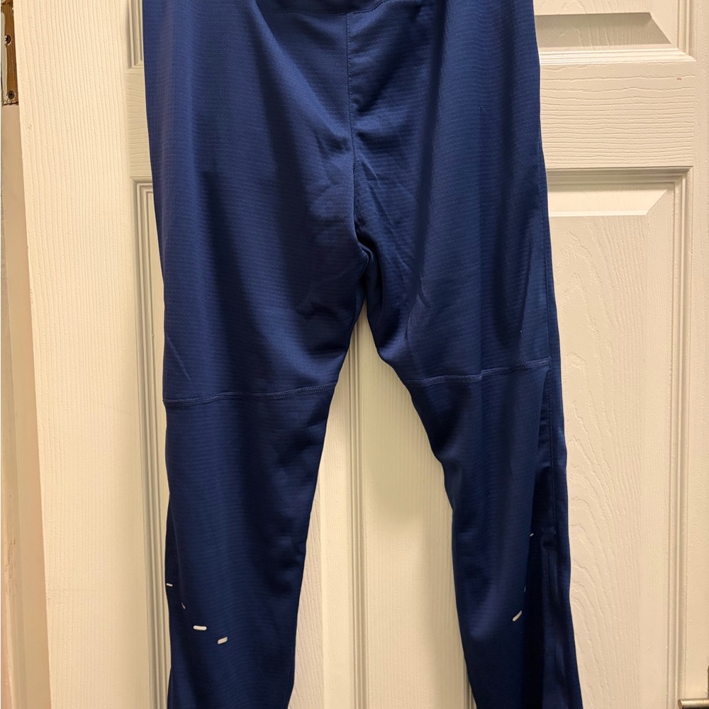 Nike Stride
Men's Dri-FIT Knit Running Pants. Size M. Navy